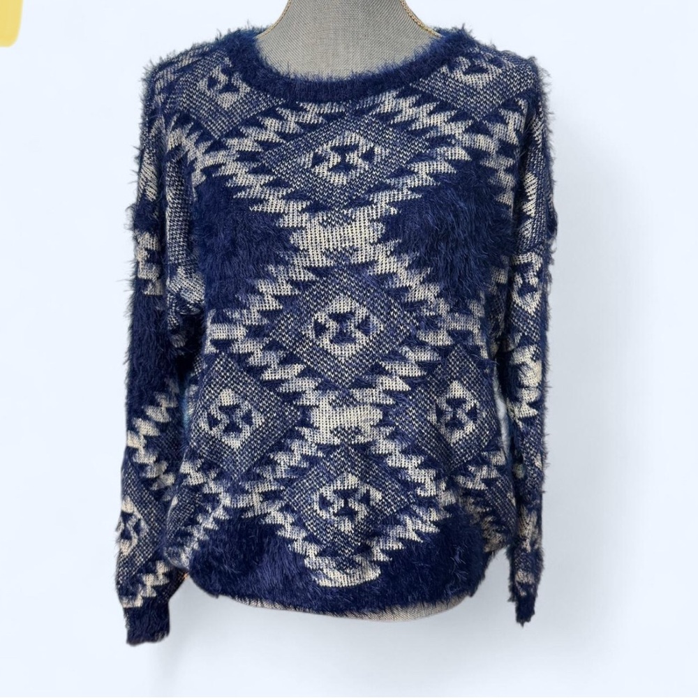 L&A Fashion Navy Blue White Aztec Geometric‎ Fuzzy Eyelash Knit Sweater L